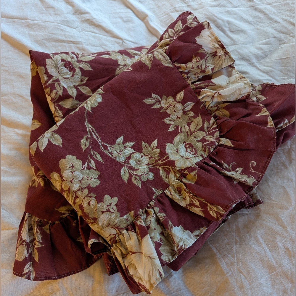 red floral ruffle trim vintage JCPenney shams burrowcore cottagecore cozy - Picture 8 of 9